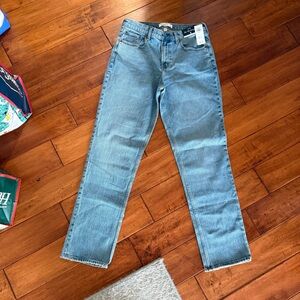 NWT Abercrombie & Fitch The 90’s Straight Curve Love 30L Jeans